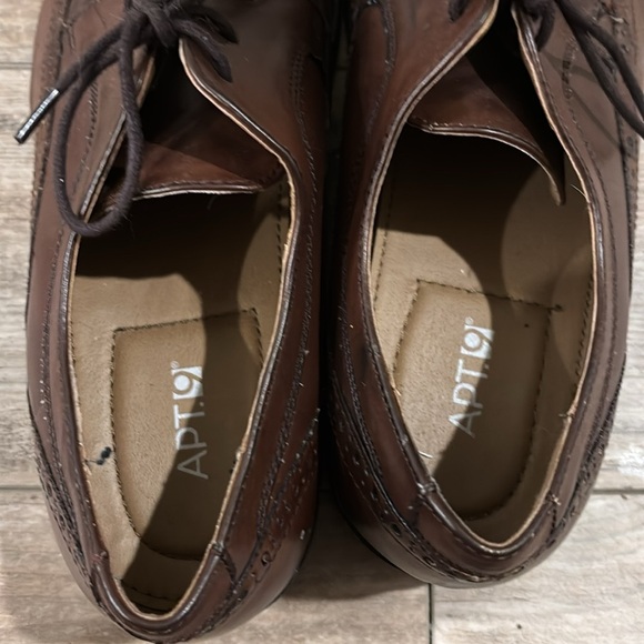Apt. 9 Men Wingtip Brown Leather Dress Shoes Size 10.5 - Picture 3 of 7
